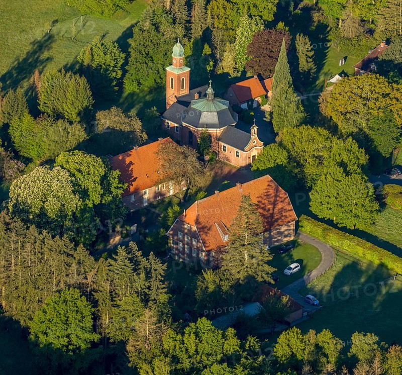 Aerial view, catholic Dyckburg church, Münster, Münsterland, North Rhine-Westphalia, Germany, place of worship, DE, Europe, religious community, place of worship, kindergarten, nursery, crèche, day care centre, church, parish, day care centre, denomination, aerial view, aerial photography, aerial photography, religion, overview, bird's-eye view, forest area, Waldkindergarten Münster e.V., birds-eyes view, overview