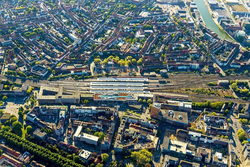 Aerial view, Münster main station, construction site residential and hotel complex, Münster, Münsterland, North Rhine-Westphalia, Germany, railway tracks, railway station, station forecourt, construction work, construction area, building site, building plots, construction project, construction site, Bremer Platz, DE, Deutsche Bahn AG, Europe, main station, central station, aerial view, aerial photography, aerial photography, new building, overview, bird's-eye view, overview