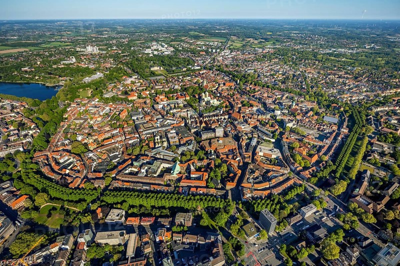 Aerial view, Old Town, Promenadenring, St Paul's Cathedral, Cathedral SquarePaulus-Dom, Domplatz, catholic Liebfrauen-Überwasserkirche, catholic St. Lamberti-Kirche, St. Martini-Kirche, Theater Münster, Münster, Münsterland, North Rhine-Westphalia, Germany, place of worship, DE, Europe, distant view, religious community, house of worship, property tax, real estate, church, church community, denomination, culture, art, aerial view, aerial photography, aerial photography, religion, theatre, overview, events, bird's eye view, residential area, living and working, living and life, residential area, residential buildings, housing estate, birds-eyes view, historic city centre, historic city centre, overview