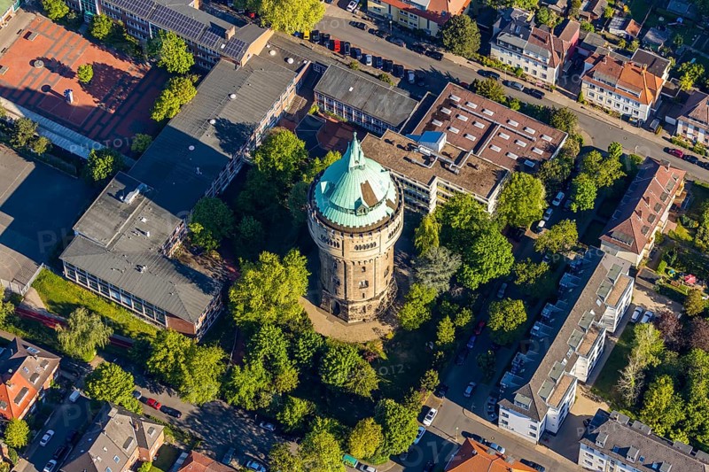 Aerial view, water tower Münster-Geistviertel, Städtisches Wilhelm-Hittorf-Gymnasium, Münster, Münsterland, North Rhine-Westphalia, Germany, education, educational institution, DE, Europe, grammar school, teaching institute, aerial view, aerial photography, aerial photography, school, sight, Stadtwerke Münster, tower, overview, bird's eye view, water tower, Wasserturm Auf Der Geist, birds-eyes view, overview
