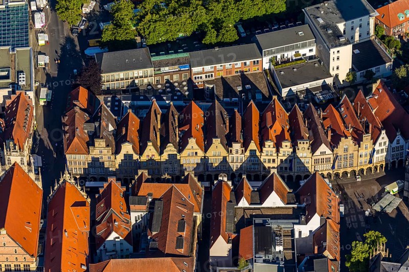 Aerial view, Prinzipalmarkt, Münster, Münsterland, North Rhine-Westphalia, Germany, DE, Europe, gabled houses, main market, aerial view, aerial photography, aerial photography, sight, street, overview, bird's-eye view, birds-eyes view, historical, overview, red roofs