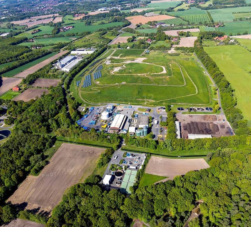Aerial view, Central Landfill II, Reiling MS-Recycling, Abfallwirtschaftsbetriebe Münster, Recyclinghof Entsorgungszentrum Münster, Münster, Münsterland, North Rhine-Westphalia, Germany, waste storage, DE, landfill, Europe, aerial photograph, aerial photography, aerial photography, overview, bird's-eye view, bird's-eye view, overview
