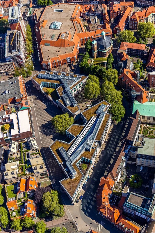 Aerial view, GALERIA Karstadt and shopping centre, Clemenskirche, Münster, Münsterland, North Rhine-Westphalia, Germany, place of worship, DE, shopping centre, shopping markets, shopping square, shopping street, shopping centre, Europe, religious community, place of worship, church, parish, denomination, aerial view, aerial photography, aerial photography, aerial photography, religion, shopping, shopping, overview, bird's eye view, birds-eyes view, overview