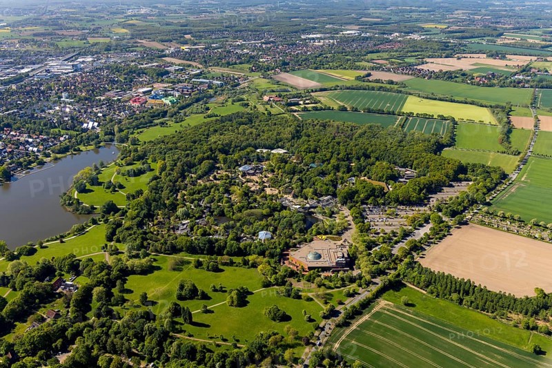 Aerial view, Allwetterzoo Münster, LWL-Museum für Naturkunde mit Planetarium, Aasee, Münster, Münsterland, North Rhine-Westphalia, Germany, DE, Europe, culture, art, aerial view, aerial photography, aerial photography, museum, natural history museum, student residences, zoo, animal park, animal world, overview, bird's eye view, zoo, Zoo Münster, birds-eyes view, cultural use, overview