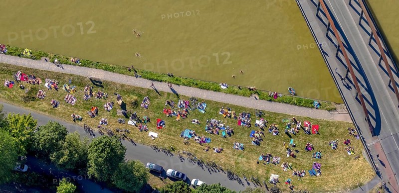 Aerial view, bathing at the canal, Dortmund-Ems canal, sunbathing lawn, sunbathing, August-Schepers-Straße, bridge Wolbecker Straße, Memelufer, Mauritz, Münster, Münsterland, North Rhine-Westphalia, Germany, bridge, DE, Europe, leisure, leisure pool, leisure activities, Klartext-Verlag, aerial view, aerial photography, aerial photography, Münster from above, Münster book, summer fun, sunbather, lido, lido, overview, bird's eye view, birds-eyes view, free bathing establishment, overview, Corona distance. Corona distance, pandemic restrictions, end of lockdown