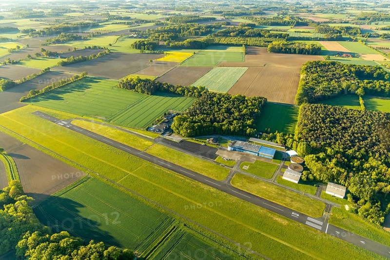 Aerial photo, Münster-Telgte airfield, Telgte, Warendorf district, Münsterland, North Rhine-Westphalia, Germany, DE, Europe, distant view, airport, FunFlight flight school, runway, aerial photo, aerial photography, aerial photography, runway, overview, bird's-eye view, woodland, meadows and fields, birds-eyes view, overview