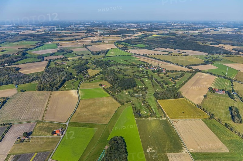 Aerial view, golf course, Golfclub Stahlberg im Lippetal e.V., Ebbeckeweg, Lippborg, Lippetal, Kreis Soest, North Rhine-Westphalia, Germany, DE, Europe, golf, golf course, golf club, Kreis-Soest-Buch, KreisSoestBuch, aerial view, aerial photography, aerial photography, sports, overview, bird's-eye view, meadows and fields, birds-eyes view, overview