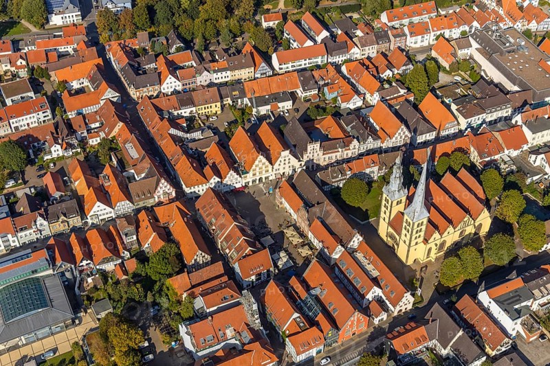 Aerial view, Old Town, Evang.Luth. church St. Nicolai, market place, town hall, Lemgo, East Westphalia-Lippe, OWL, North Rhine-Westphalia, Germany, Old Hanseatic City of Lemgo, place of worship, DE, Europe, religious community, place of worship, property tax, holy place, real estate, church, parish, denomination, aerial view, aerial photography, aerial photography, OWL book, OWL book, Ostwestfalenbuch, religion, religious site, overview, bird's-eye view, residential complex, living and life, residential area, residential buildings, residential quality, residential neighbourhood, housing estate, birds-eyes view, historic old town, historic sight, overview, red roofs