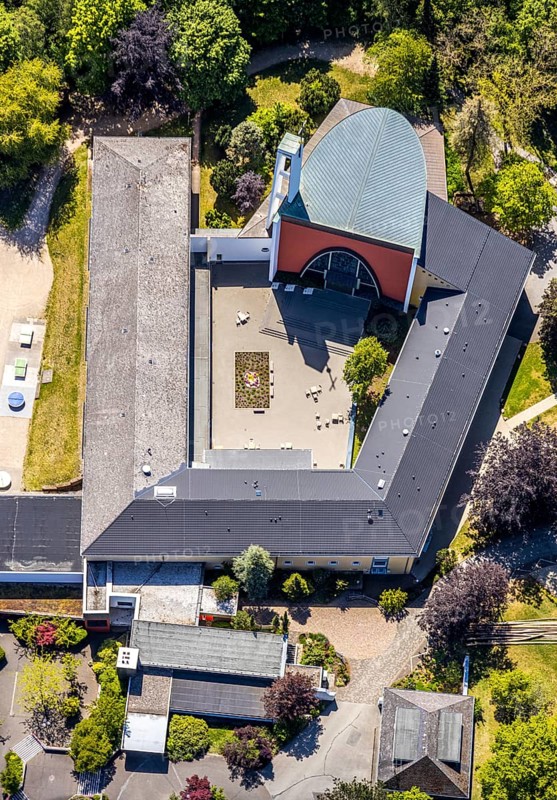 Aerial photo, Private Gymnasium Maria Königin, Jugendhof Pallotti Lennestadt, Mission House, Altenhundem, Lennestadt, Sauerland, North Rhine-Westphalia, Germany, education, educational institution, DE, Europe, grammar school, teaching institute, aerial photo, aerial photography, aerial photography, school, overview, bird's eye view, forest area, birds-eyes view, overview