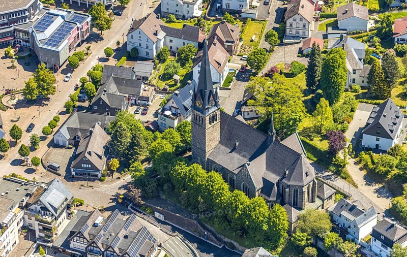 Aerial view, Catholic parish church of St. Agatha, Altenhundem, Lennestadt, Sauerland, North Rhine-Westphalia, Germany, place of worship, DE, Europe, religious community, place of worship, church, parish, denomination, aerial photograph, aerial photography, aerial photography, sand road, overview, bird's-eye view, birds-eyes view, overview