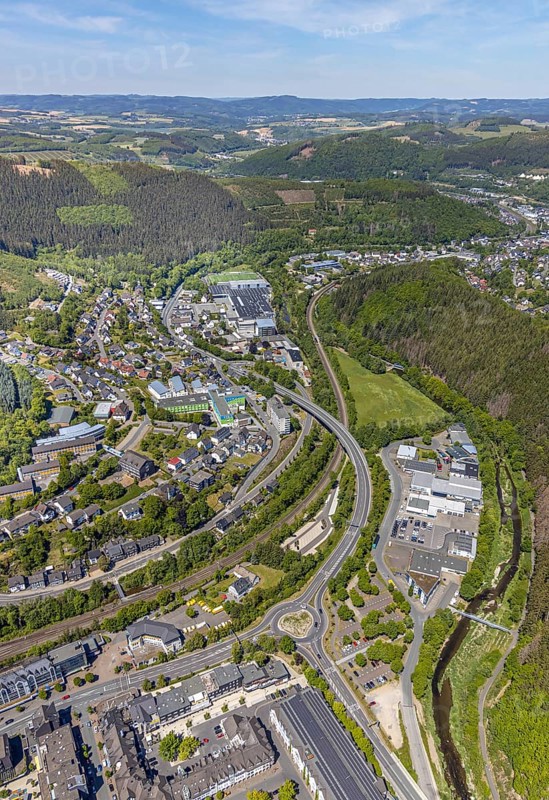 Aerial view, local view Altenhundem, St. Josefs-Hospital Lennestadt, Lennestadt, Sauerland, North Rhine-Westphalia, Germany, authority, federal road B236, DE, Europe, health care, hospital, clinic, clinic centre, hospital, roundabout, Lucas'scher Bogen, aerial view, aerial photography, aerial photography, medical facility, medical aid, emergency service, town hall, overview, bird's eye view, overview, medical care
