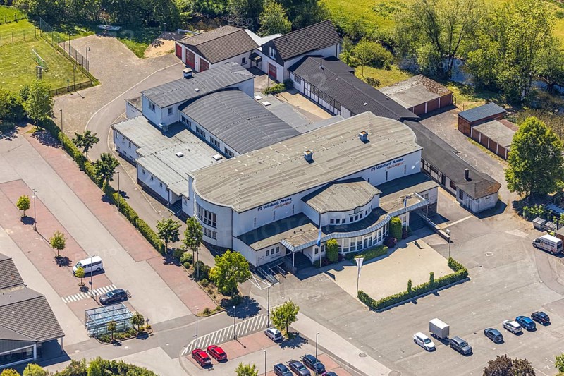 Aerial view, Sauerlandhalle, Altenhundem, Lennestadt, Sauerland, North Rhine-Westphalia, Germany, DE, Europe, culture, art, aerial photography, aerial photography, aerial photography, overview, events, event venue, event centre, bird's eye view, Volksbank Arena, birds-eyes view, cultural use, overview