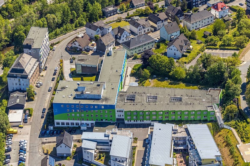 Aerial view, St. Josefs-Hospital Lennestadt, Altenhundem, Lennestadt, Sauerland, North Rhine-Westphalia, Germany, DE, Europe, healthcare, hospital, clinic, clinic centre, hospital, aerial view, aerial photography, aerial photography, medical facility, medical assistance, emergency service, overview, bird's eye view, overview, medical care