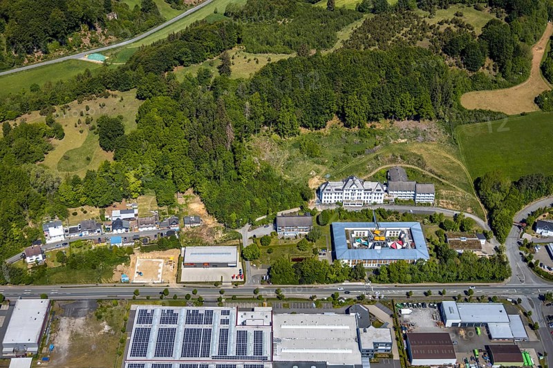 Aerial view, Caritas retirement home and nursing home St. Franziskus-Haus, ABEX SCHEDLER HAUSTECHNIK construction site new building, Trockenbrück, Lennestadt, Sauerland, North Rhine-Westphalia, Germany, demolition, retirement home, retirement home, care and nursing, Bielefelder Straße, DE, Europe, aerial view, aerial photography, aerial photography, care facility, retirement home, retirement residence, retirement home, senior citizens' centre, overview, bird's eye view, birds-eyes view, overview, dilapidated, destroyed building