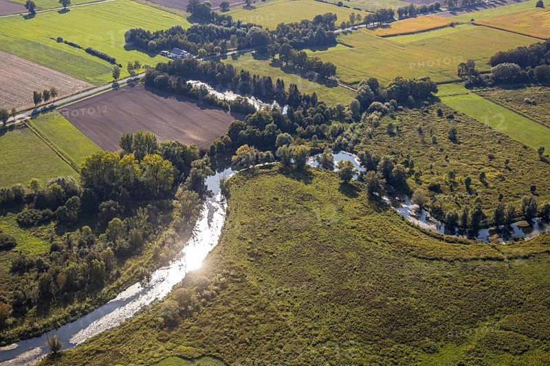 Aerial view, nature reserve Lippeaue, river Lippe, Liesborn, Wadersloh, district Soest, North Rhine-Westphalia, Germany, Benninghauser Heide, DE, Europe, Göttinger Straße, district Soest-Buch, district Soest-Buch, cultural landscape, Lippstadt, aerial view, aerial photography, aerial photography, NSG Lippeaue, nature conservation, nature reserve, overview, riparian forestation, bird's-eye view, meadows and fields, birds-eyes view, overview