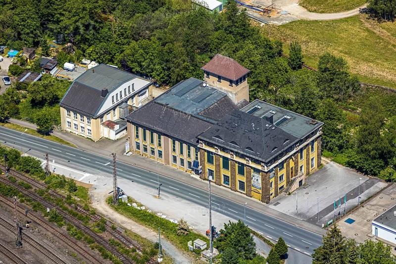 Aerial view, ELKupa Elektrohandel, Meggener Straße, Meggen, Lennestadt, Sauerland, North Rhine-Westphalia, Germany, DE, service centre, shopping, shopping place, shopping centre, Europe, aerial view, aerial photography, aerial photography, local supply centre, supermarket, overview, bird's-eye view, overview