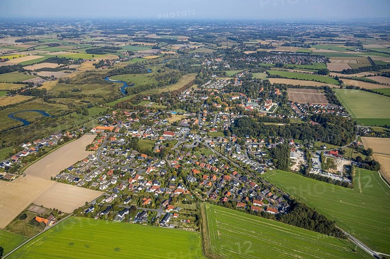 Aerial view, LWL Centre for Forensic Psychiatry Lippstadt, Eickelborn, Lippstadt, district of Soest, North Rhine-Westphalia, Germany, treatment of offenders due to mental illness, DE, Eickelbornstraße, Europe, specialist clinic, distant view, river Lippe, healthcare, property tax, real estate, clinic, clinic grounds, district of Soest-Buch, district of Soest-Buch, aerial view, aerial photography, aerial photography, forensic clinic, medical facility, medical help, local view Eickelborn, overview, bird's-eye view, meadows and fields, residential area, living and living, residential area, residential buildings, quality of living, residential neighbourhood, housing estate, birds-eyes view, forensic clinic, overview, medical care