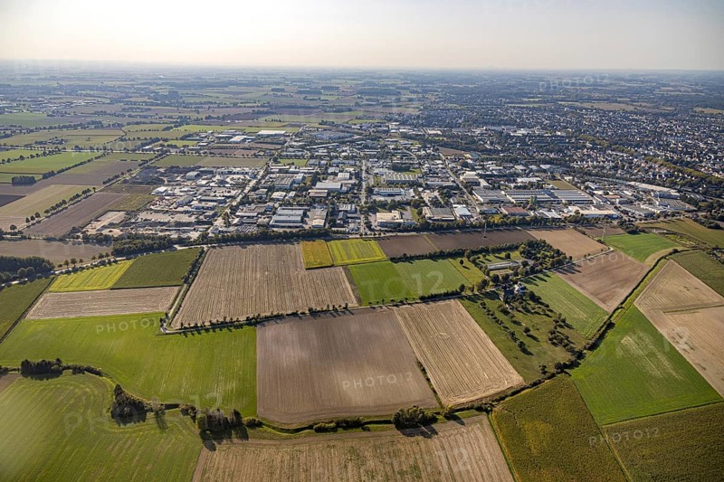 Aerial view, commercial area Am Wasserturm, Bökenförder Straße, Lippstadt, district of Soest, North Rhine-Westphalia, Germany, Berliner Straße, federal road B55, DE, Europe, distant view, commercial enterprises, commercial area, commercial park, commercial location, commercial use, industrial monument, industrial area, industrial building, industrial location, district of Soest-Buch, district of Soest-Buch, aerial view, aerial photography, aerial photography, overview, bird's-eye view, landmark, meadows and fields, birds-eyes view, overview