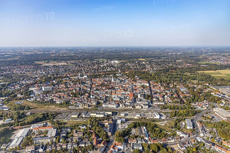 Aerial view, aerial view Lippstadt south, main station, Konrad-Adenauer-Ring, Lippstadt, district Soest, North Rhine-Westphalia, Germany, railway tracks, railway station, Cineplex Lippstadt, City, DE, Deutsche Bahn AG, Europe, main station, city centre, cinema, district Soest-Buch, district Soest-Buch, aerial view, aerial photography, aerial photography, MediaMarkt, local view, townscape, city area, city centre, overview, bird's-eye view, bird's-eye view, overview