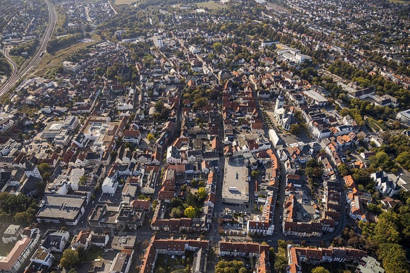 Aerial view, Old Town, evang. Große Marienkirche, Rathausstraße, Rathaus, Rathausplatz, Lippstadt, Kreis Soest, North Rhine-Westphalia, Germany, place of worship, City, DE, Europe, religious community, place of worship, property tax, holy place, real estate, city centre, church, church community, denomination, Kreis-Soest-Buch, KreisSoestBuch, aerial view, aerial photography, aerial photography, religion, religious site, sight, city view, city centre, overview, bird's-eye view, residential area, living and life, residential area, residential buildings, quality of life, residential area, housing estate, birds-eyes view, historic town hall, overview