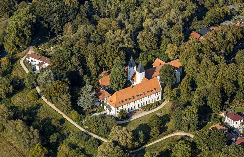 Aerial view, Stift Cappel-Berufskolleg, Cappel, Lippstadt, Kreis Soest, North Rhine-Westphalia, Germany, vocational school, education, educational institution, Cappeler Stiftsallee, DE, Europe, health care, Kreis-Soest-Buch, KreisSoestBuch, teaching institute, aerial view, aerial photography, aerial photography, school, social services, overview, bird's-eye view, forest area, birds-eyes view, overview