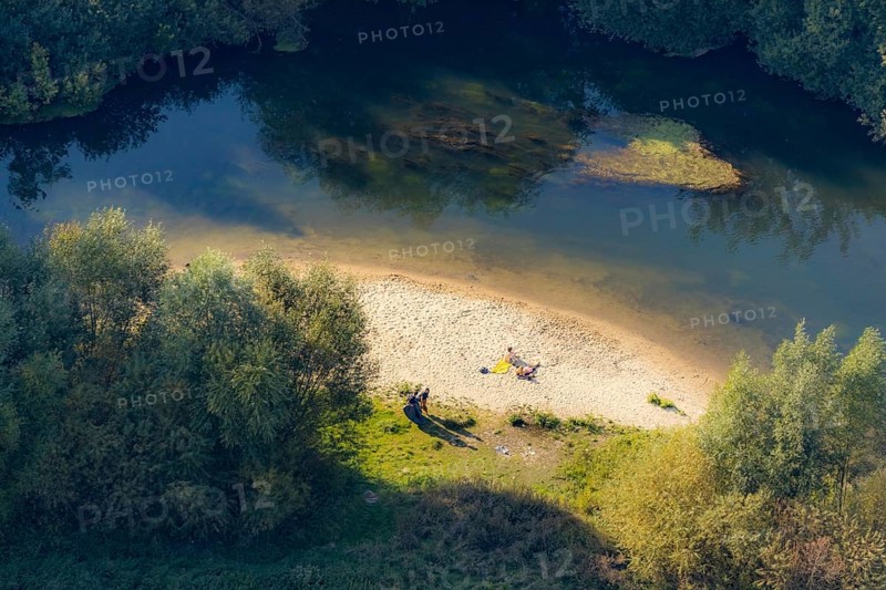 Aerial view, river Lippe, Lippe lido, Lippe floodplain west, Hagedornsweg, Lippstadt, district Soest, North Rhine-Westphalia, Germany, bathers, bathing resort, DE, Europe, leisure, leisure pool, leisure activities, leisure enjoyment, district Soest-Buch, district Soest-Buch, cultural landscape, aerial view, aerial photography, aerial photography, nature reserve, nature reserve, lido, overview, bird's eye view, hiking area, birds-eyes view, overview