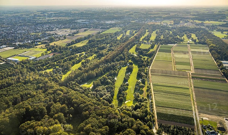 Aerial view, golf course, GolfClub Lippstadt, Lippstadt, Kreis Soest, North Rhine-Westphalia, Germany, DE, Europe, golf, golf course, golf club, Kreis-Soest-Buch, KreisSoestBuch, aerial view, aerial photography, aerial photography, sports, overview, bird's-eye view, forest area, Wiesenhausweg, birds-eyes view, overview