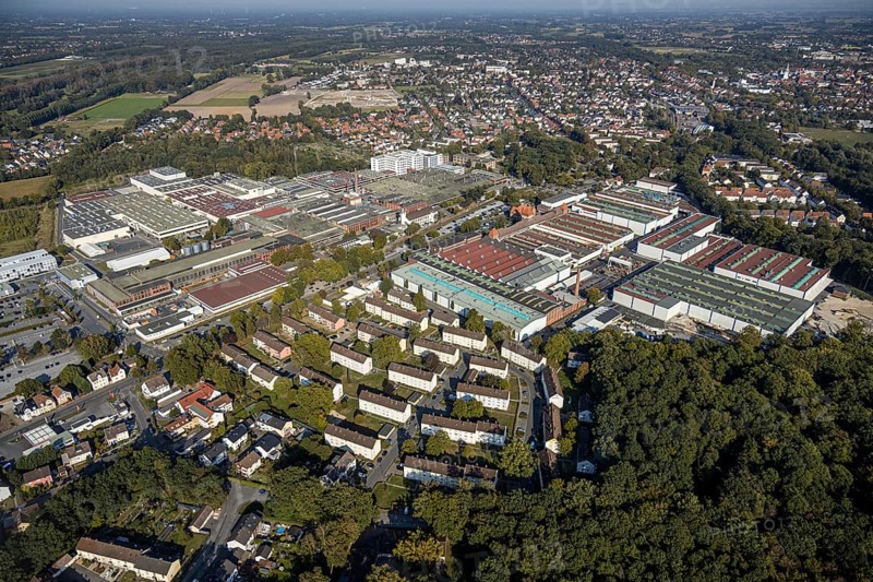 Aerial view, Beckumer Straße industrial estate, thyssenkrupp rothe erde Germany, Hella GmbH, Lippstadt, Soest district, North Rhine-Westphalia, Germany, DE, Europe, distant view, Gausmann's Weg, commercial enterprises, commercial area, industrial estate, industrial park, commercial location, commercial use, industrial area, industrial building, industrial location, Kreis-Soest-Buch, KreisSoestBuch, aerial view, aerial photography, aerial photography, terraced houses Am Rüsing, overview, bird's-eye view, birds-eyes view, overview