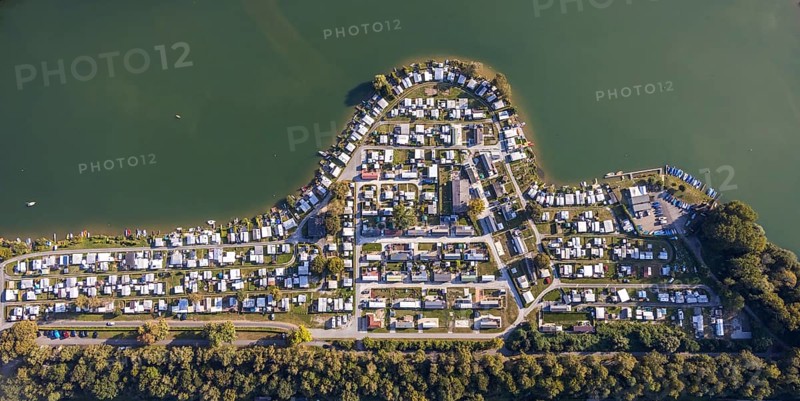 Aerial view, Camping Margaretensee, Lippstadt, Kreis Soest, North Rhine-Westphalia, Germany, camping, camping site, camping houses, camping mobile, camping site, DE, Europe, leisure, hobby, Kreis-Soest-Buch, KreisSoestBuch, aerial view, aerial photography, aerial photography, lake, overview, bird's-eye view, motorhome, caravan, birds-eyes view, overview