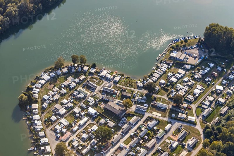 Aerial view, Camping Margaretensee, Lippstadt, Kreis Soest, North Rhine-Westphalia, Germany, camping, camping site, camping houses, camping mobile, camping site, DE, Europe, leisure, hobby, Kreis-Soest-Buch, KreisSoestBuch, aerial view, aerial photography, aerial photography, lake, overview, bird's-eye view, motorhome, caravan, birds-eyes view, overview