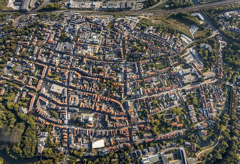 Aerial view, Old Town overview, Evangelical Great St Mary's Church, Rathausstraße, Jakobikirche, Lange Straße, River Lippe, Lippstadt, Soest district, North Rhine-Westphalia, Germany, Old Town view, Old Town ring road, Place of worship, Education, Educational institution, Cappeltor, City, DE, Damenstift Lippstadt, Monument protection, Dreifaltigkeits-Hospital gem. GmbH Lippstadt, Europe, Europaschule Ostendorf-Gymnasium, healthcare, religious community, place of worship, property tax, green trees, grammar school, holy site, hospital, Im Stift, real estate, city centre, church, parish, Kleine Marienkirche, clinic, clinic centre, denomination, hospital, Kreis-Soest-Buch, KreisSoestBuch, culture, art, educational institute, aerial view, aerial photography, aerial photography, medical facility, medical aid, emergency service, town hall, town hall square, religion, religious site, ruin, play, school, city view, Lippstadt municipal theatre, town centre, St. Marien, Abbey ruins, Theatre, Over...