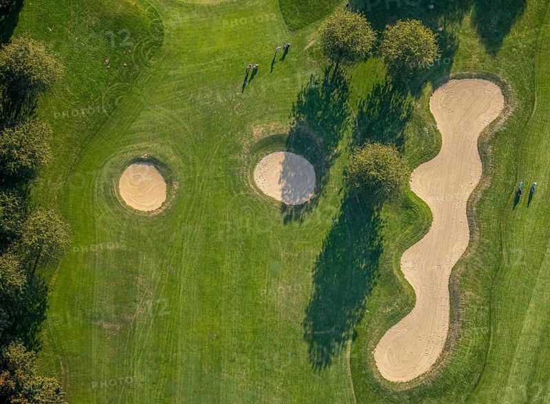 Aerial view, golf course, GolfClub Lippstadt, Lippstadt, Kreis Soest, North Rhine-Westphalia, Germany, DE, Europe, shapes and colours, golf, golf course, golf club, Kreis-Soest-Buch, KreisSoestBuch, aerial photograph, aerial photography, aerial photography, sports, overview, bird's-eye view, forest area, Wiesenhausweg, birds-eyes view, overview