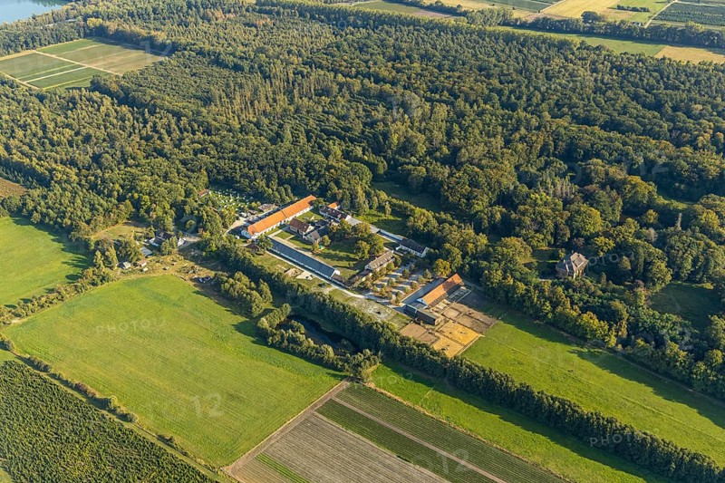 Aerial view, Mentzelsfelde Estate, Actionpark-North Rhine-Westphalia - Paintball Games and Outdoor, Lippstadt, Soest district, North Rhine-Westphalia, Germany, DE, Europe, leisure facility, leisure area, leisure activities, leisure enjoyment, Soest district book, Soest district book, aerial view, aerial photography, aerial photography, Mentzelsfelde, overview, bird's-eye view, forest area, birds-eyes view, overview
