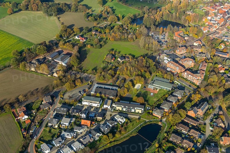 Aerial view, indoor swimming pool, shopping centre, Schermbeck, Ruhr area, North Rhine-Westphalia, Germany, Am Hallenbad, DE, Europe, aerial view, aerial photography, aerial photography, pond, pond at Mühlenbach, overview, bird's-eye view, Weseler Straße, meadows and fields, birds-eyes view, overview