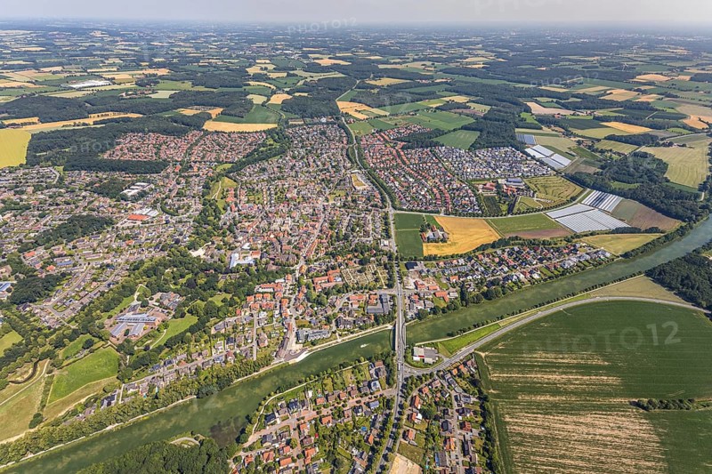 Aerial view, aerial view Senden, Dortmund-Ems-Canal, Senden, Münsterland, North Rhine-Westphalia, Germany, federal road B235, DE, Europe, distant view, property tax, real estate, canal, agricultural fields, aerial view, aerial photography, aerial photography, aerial view, town view, urban area, overview, bird's eye view, forest area, meadows and fields, residential area, living and life, residential area, residential buildings, quality of life, residential neighbourhood, housing estate, birds-eyes view, landw, overview