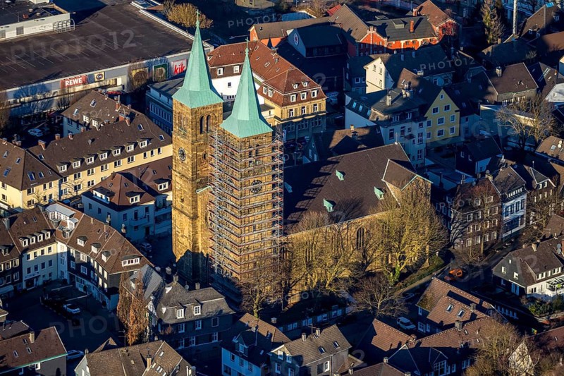 Aerial view, renovation Christuskirche Schwelm, Altmarkt, Kirchplatz, Schwelm, Ruhr area, North Rhine-Westphalia, Germany, Altstadt, DE, Europe, property tax, real estate, city centre, aerial view, aerial photography, aerial photography, apartment buildings, apartment buildings, city view, city centre, overview, bird's eye view, living and life, residential area, residential buildings, birds-eyes view, overview