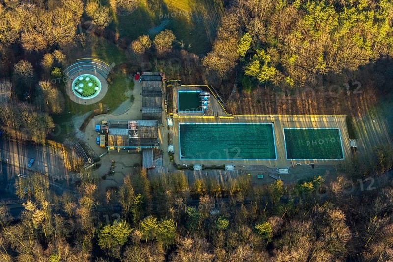 Aerial view, Schwelm outdoor swimming pool, Schwelmebad, Schwelm, Ruhr area, North Rhine-Westphalia, Germany, bathing establishment, bathing resort, DE, Europe, outdoor swimming pool, leisure, aerial photography, aerial photography, aerial photography, Schwelmestraße, swimming pool, overview, bird's eye view, birds-eyes view, overview