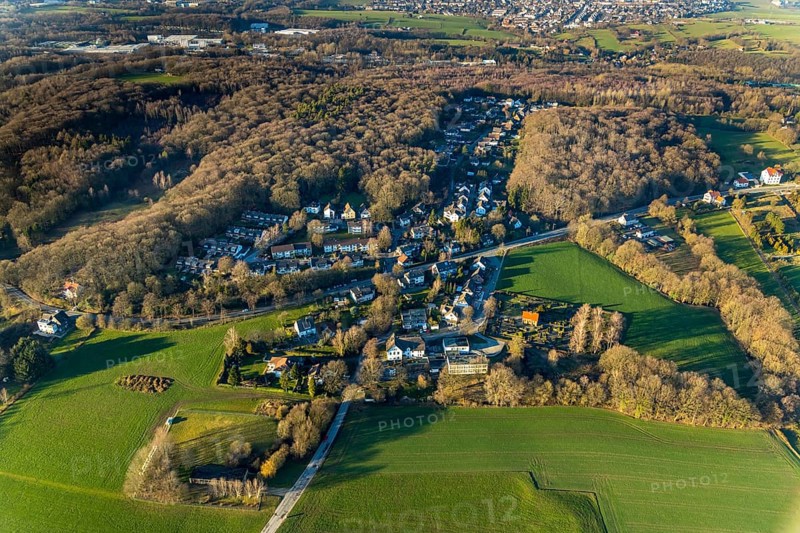 Aerial view, local view Linderhausen, view to Sprockhövel, Schwelm, Ruhr area, North Rhine-Westphalia, Germany, DE, DRK Bildungsinstitut Schwelm, Europe, volunteer fire brigade fire brigade Linderhausen, cemetery Linderhausen, Lindenbergstraße, aerial view, aerial photography, aerial photography, overview, bird's eye view, forest area, meadows and fields, Wittener Straße, birds-eyes view, overview