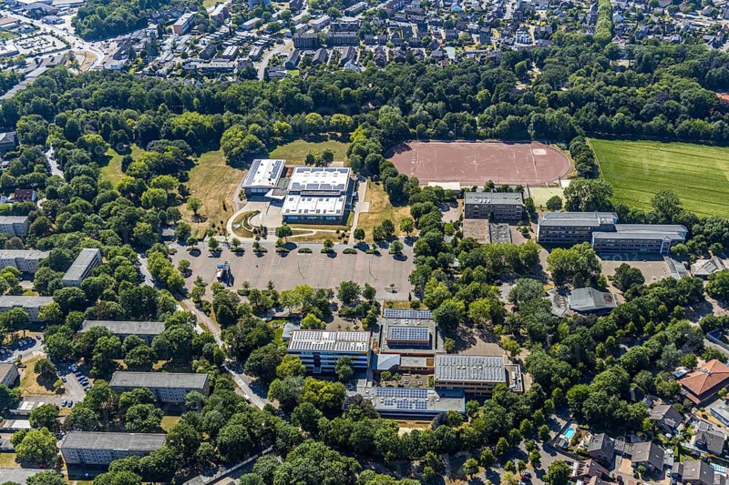 Aerial view, Gymnasium Rheinkamp, ENNI Sportpark Rheinkamp, FC Moers-Meerfeld, Mörs, Ruhr area, North Rhine-Westphalia, Germany, DE, Europe, birds-eyes, view, aerial photography, aerial photography, aerial photography, overview, overview, bird's eye view, education, pupils, college, education, school year, homework, class, year group, education, pedagogy, gymnastics, sport, ball sports, fitness, movement, athletics