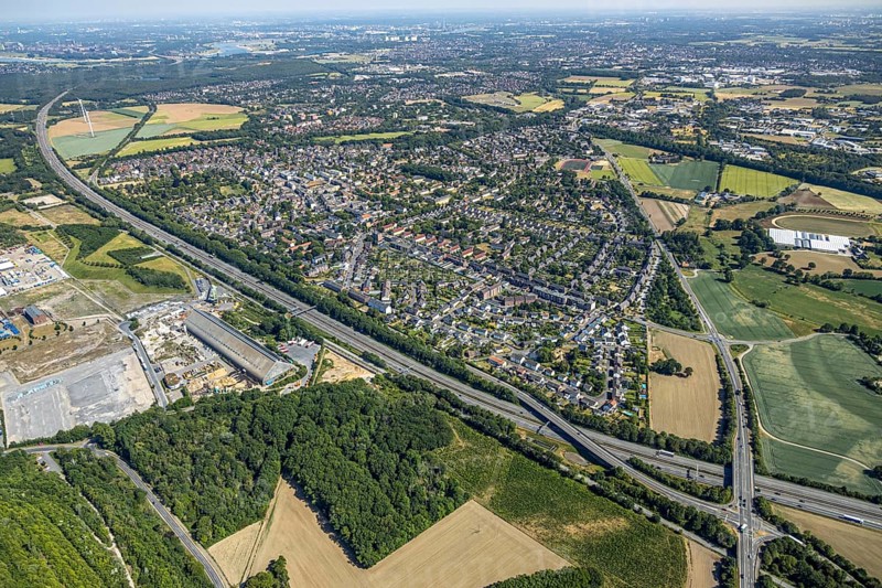 Aerial view, motorway A42, overview Repelen Rheinkamp, Mörs, Ruhr area, North Rhine-Westphalia, Germany, DE, Europe, birds-eyes, view, aerial photography, aerial photography, overview, bird's eye view, transport, traffic, infrastructure, logistics, road traffic