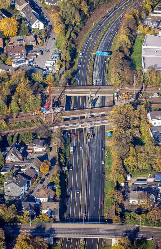 Aerial view, construction site, railway bridges after tanker fire, motorway A40, Styrum, Mülheim an der Ruhr, Ruhr area, North Rhine-Westphalia, Germany, construction work, construction area, construction site, construction crane, construction measure, bridge, DE, railway bridge, renovation, Europe, aerial view, aerial photography, aerial photography, aerial photography, renovation, closure, overview, tanker accident, bird's eye view, birds-eyes view, overview