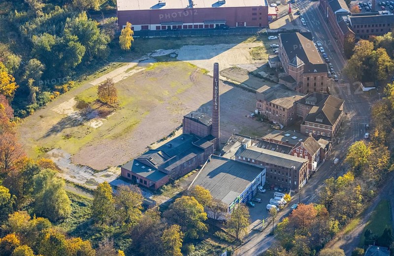 Aerial view, construction area former leather factory Lindgens am Kassenberg, Saarn, Mülheim an der Ruhr, Ruhr area, North Rhine-Westphalia, Germany, construction area, construction site, building plots, construction project, DE, Europe, aerial view, aerial photography, aerial photography, overview, bird's-eye view, overview