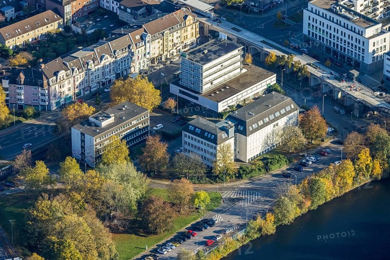 Aerial photo, fast cycle route, health authority, AOK Rheinland, Altstadt II, Mülheim an der Ruhr, Ruhr area, North Rhine-Westphalia, Germany, authority, DE, Europe, Friedrich-Ebert-Straße, Heinrich-Melzer-Straße, autumn colours, aerial photo, aerial photography, aerial photography, RS1, overview, bird's eye view, birds-eyes view, historic house facades, overview