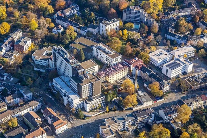 Aerial view, Protestant hospital, new buildings Schulstraße, Altstadt I - Südwest, Mülheim an der Ruhr, Ruhr area, North Rhine-Westphalia, Germany, DE, Europe, health care, hospital, clinic, clinic centre, hospital, aerial photograph, aerial photography, aerial photography, medical facility, medical aid, emergency service, overview, bird's eye view, bird's eye view, overview, wertgasse, medical care