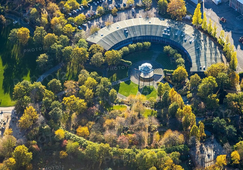 Aerial view, Ringlokschuppen, Park am Schloss Broich, Broich - Ost, Mülheim an der Ruhr, Ruhr area, North Rhine-Westphalia, Germany, DE, Darlington Park, Europe, green trees, main workshop, autumn colours, culture, art, aerial photography, aerial photography, aerial photography, theatre, overview, events, venue, event location, bird's eye view, old railway depot, birds-eyes view, cultural use, overview