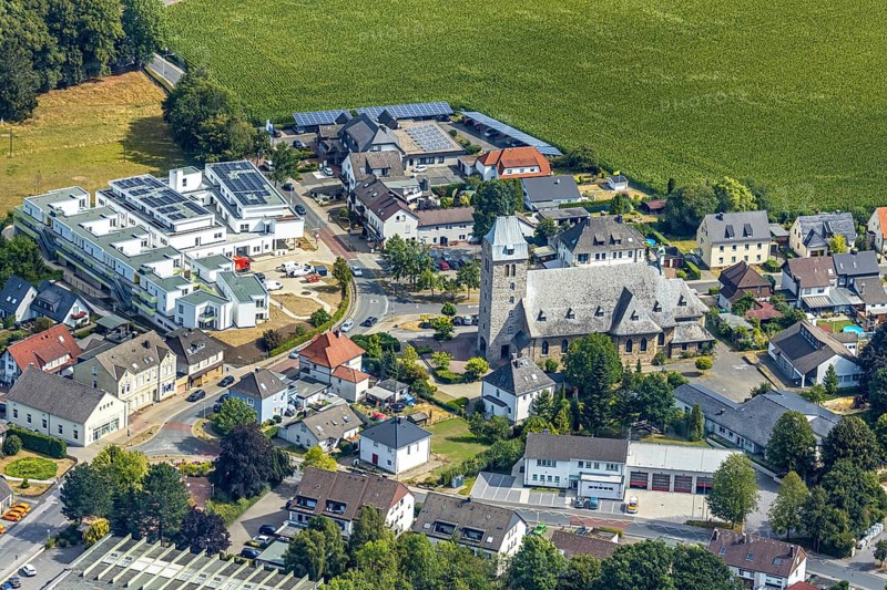 Aerial photo, construction site, Heidestrasse development area, Menden, Sauerland, Märkischer Kreis, North Rhine-Westphalia, Germany, construction work, construction area, building site, building plots, construction project, construction site, DE, Europe, property tax, real estate, aerial photography, aerial photography, aerial photography, new construction, photovoltaic, photovoltaic system, solar, solar system, solar energy, solar energy, overview, bird's-eye view, residential complex, living and living, residential area, residential buildings, residential quality, residential neighbourhood, housing estate, birds-eyes view, overview