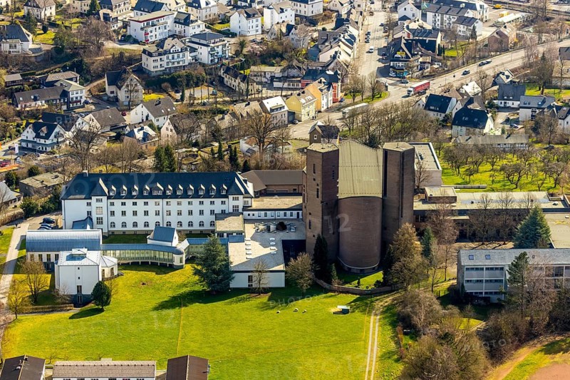 Aerial view, Königsmünster Abbey, abbey church, Meschede, Sauerland, North Rhine-Westphalia, Germany, place of worship, Benedictine Congregation of St. Ottilien, DE, Europe, religious community, place of worship, church, parish, monastery, monastery hill, denomination, aerial photograph, aerial photography, aerial photography, religion, pastoral care, overview, bird's-eye view, bird's-eye view, overview