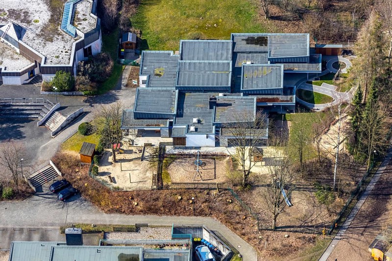 Aerial photo, Kindergarten St. Franziskus, Meschede, Sauerland, North Rhine-Westphalia, Germany, DE, Europe, kindergarten, day nursery, day care centre, day nursery, aerial photography, aerial photography, aerial photography, overview, bird's-eye view, overview