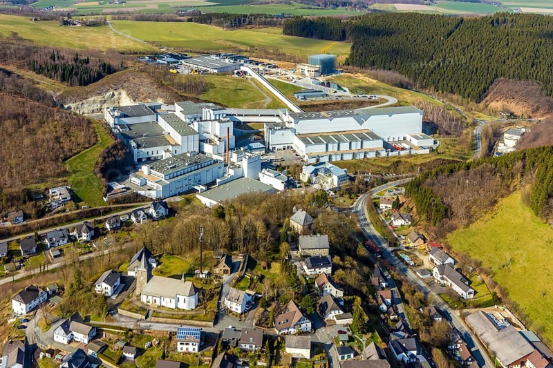 Aerial view, Brewery C.& A. VELTINS GmbH & Co. KG, new construction high-bay warehouse, Grevenstein, Meschede, Sauerland, North Rhine-Westphalia, Germany, An der Streue, construction work, construction site, construction crane, construction measure, construction project, construction site, brewery, DE, Europe, beverage manufacturer, capacity requirements, aerial view, aerial photography, aerial photography, new construction, overview, Veltins, bird's eye view, birds-eyes view, overview