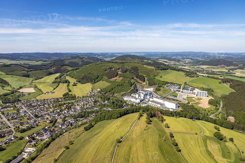 Aerial view, Brewery C.& A. VELTINS GmbH & Co. KG, new construction high-bay warehouse, Grevenstein, Meschede, Sauerland, North Rhine-Westphalia, Germany, An der Streue, construction work, construction site, construction crane, construction measure, construction project, construction site, brewery, DE, Europe, beverage manufacturer, Hochsauerlandkreis, hilly landscape, capacity requirement, aerial view, aerial photography, aerial photography, new construction, overview, Veltins, bird's-eye view, forest area, meadows and fields, birds-eyes view, overview